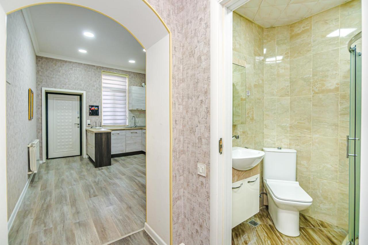 Luxury 2 Room Apartment In The Center バクー エクステリア 写真