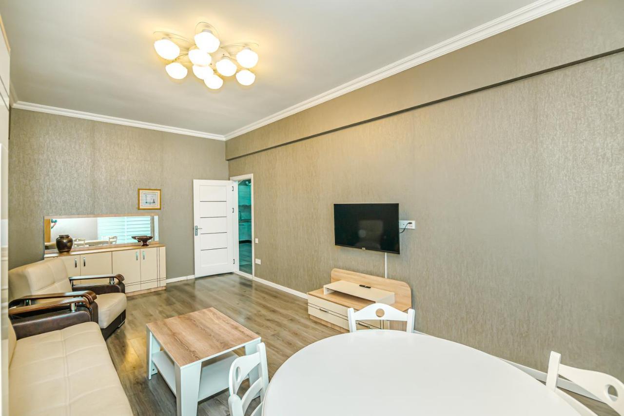 Luxury 2 Room Apartment In The Center バクー エクステリア 写真