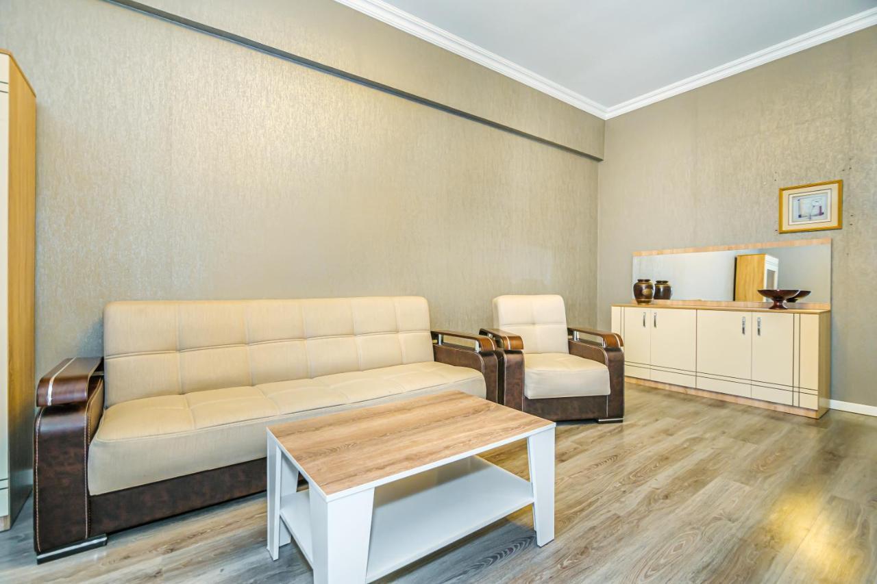 Luxury 2 Room Apartment In The Center バクー エクステリア 写真